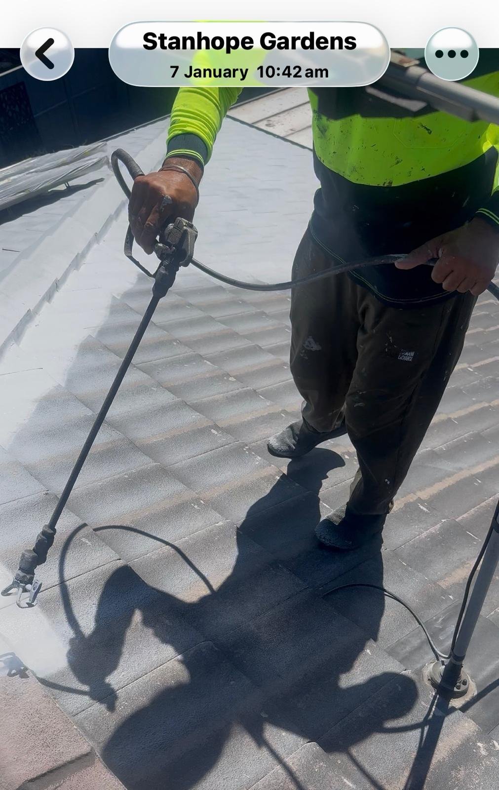 Roof Spraying and Cleaning